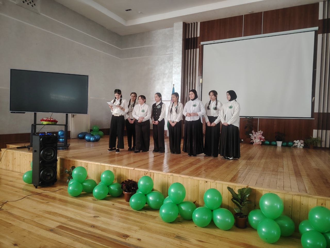 O‘quvchi qizlar ekologiya bo‘yicha bilim tanlovining viloyat bosqichida ishtirok etdi