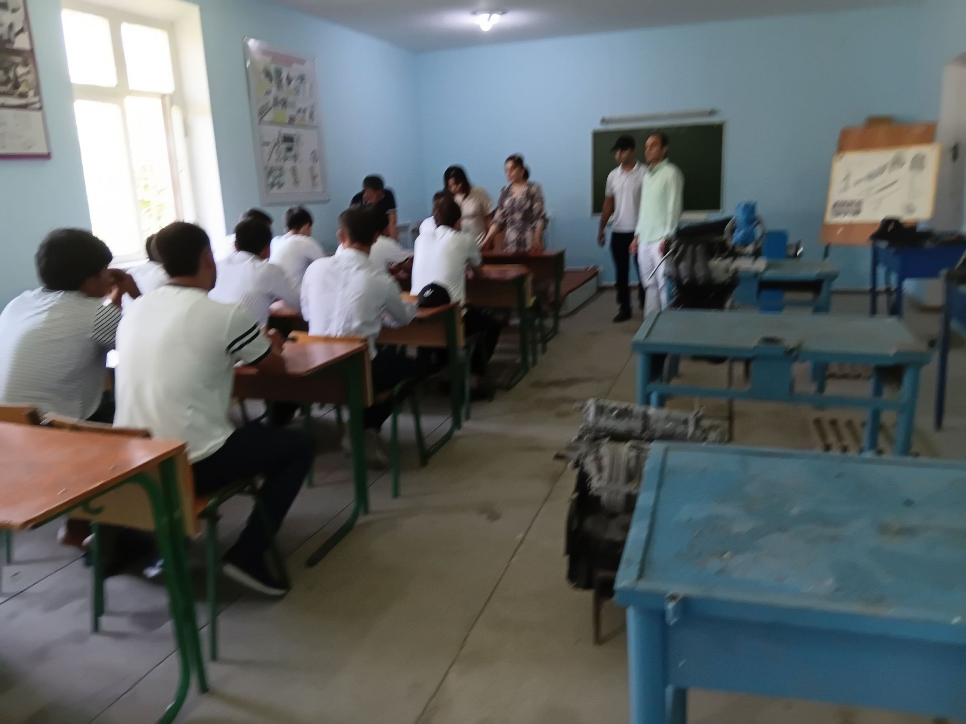 Bitiruvchilar uchun ko‘rgazmali kasbiy amaliy imtihonlar boshlandi